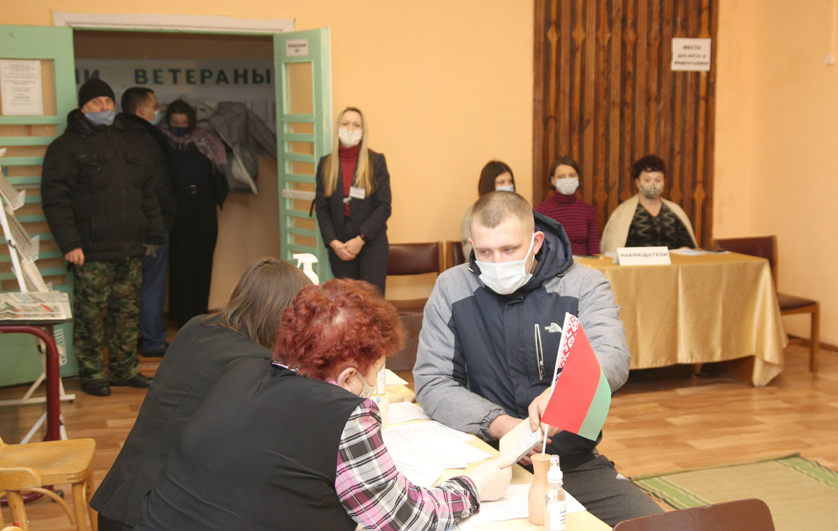 В Чаусском районе стартовало досрочное голосование по вопросу внесения изменений и дополнений в Конституции Республики Беларусь