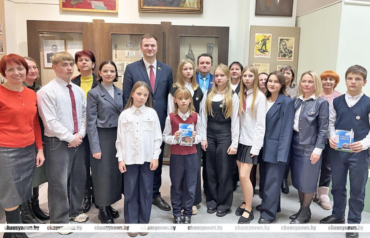 Истории родных — участников Великой Отечественной войны — рассказали ребята из школ Чаусского района