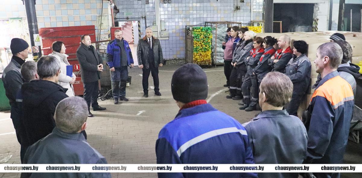Электоральная кампания, развитие предприятия. О чём шла речь на встрече в ООО «Базовая нить»?