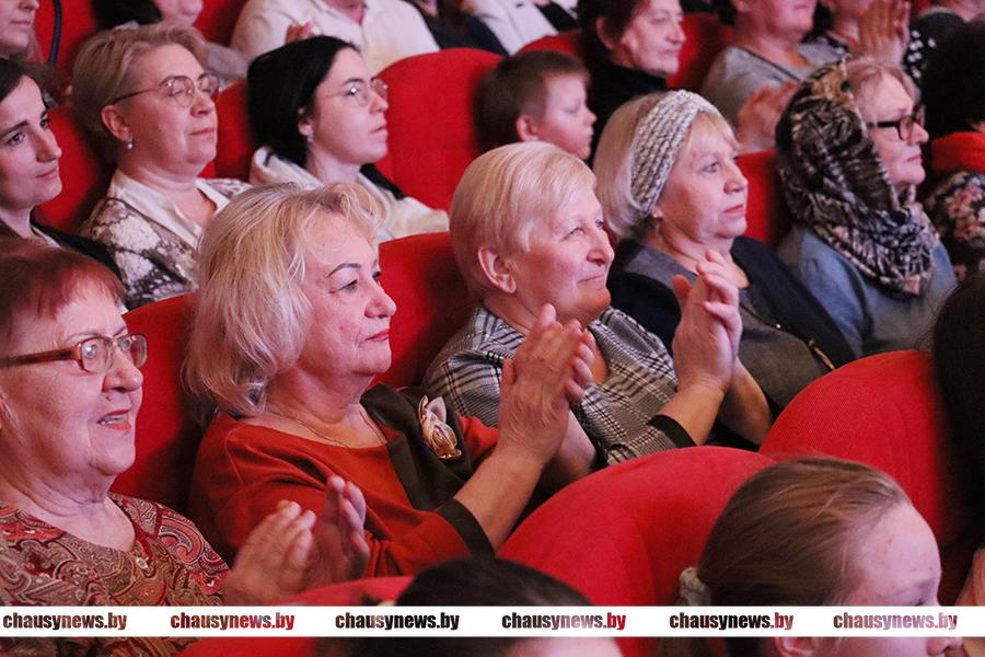 В Чаусах прошёл торжественный концерт, посвящённый Дню женщин