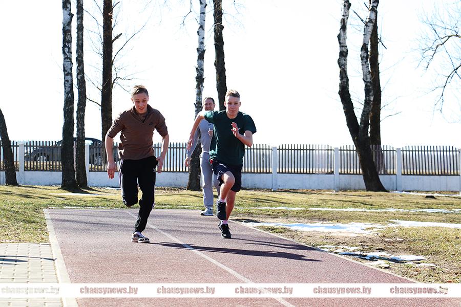 Быстрее и сильнее. В Чаусах прошли соревнования по военно-прикладным видам спорта