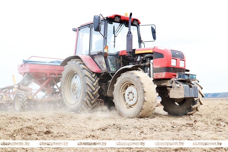 В ОАО «Мирный Агро» вовсю идут весенне-полевые работы