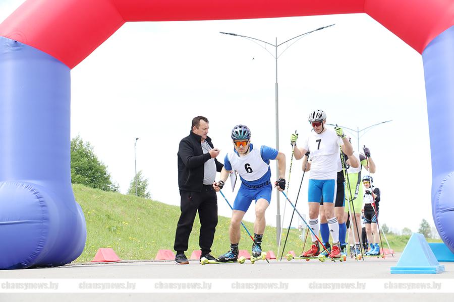 Чаусский лыжероллерный старт собрал спортсменов из разных уголков страны