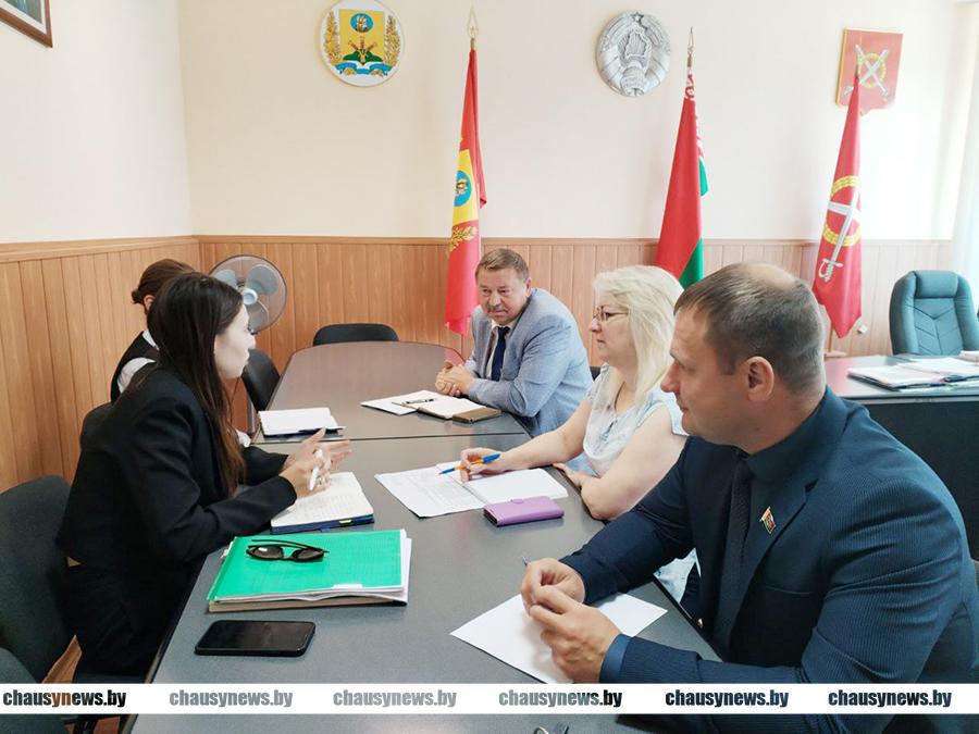 Дороги и ЖКХ: с какими вопросами жители Чаусского района пришли к депутатам
