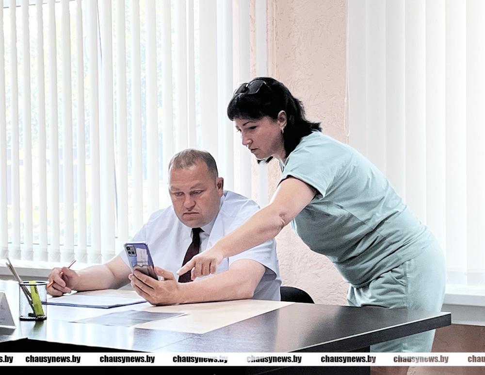 Узнали, с какими вопросам обратились жители Чаусского района к председателю райисполкома