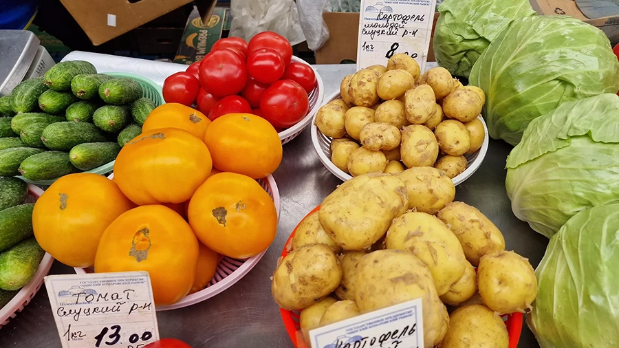 Физлицам могут разрешить не платить налог с продаж огородной продукции