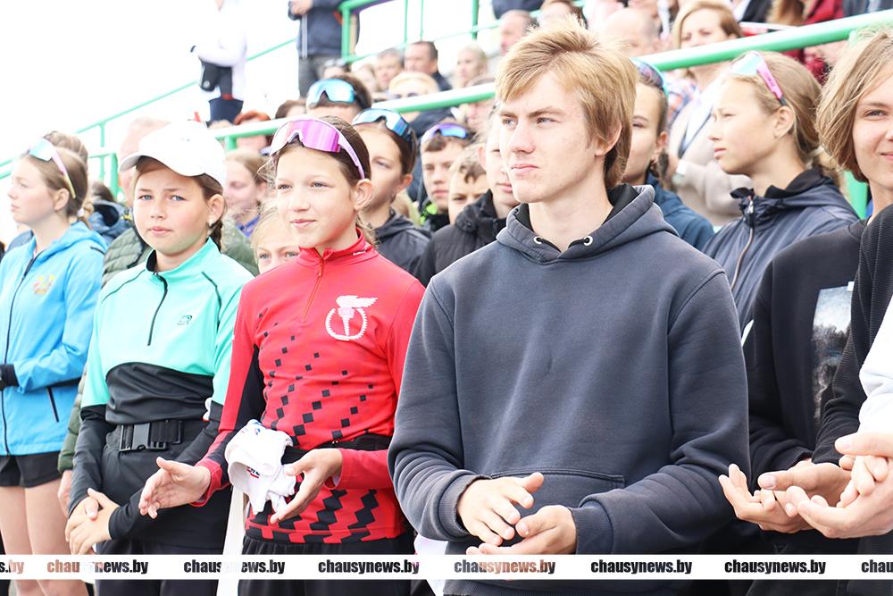 Соревнования по летнему биатлону собрали в Чаусах юных спортсменов со всей Беларуси