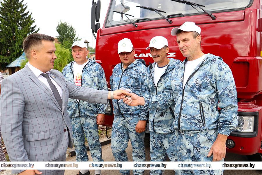 В Чаусский завод железобетонных изделий поступила новая техника. Что купили?