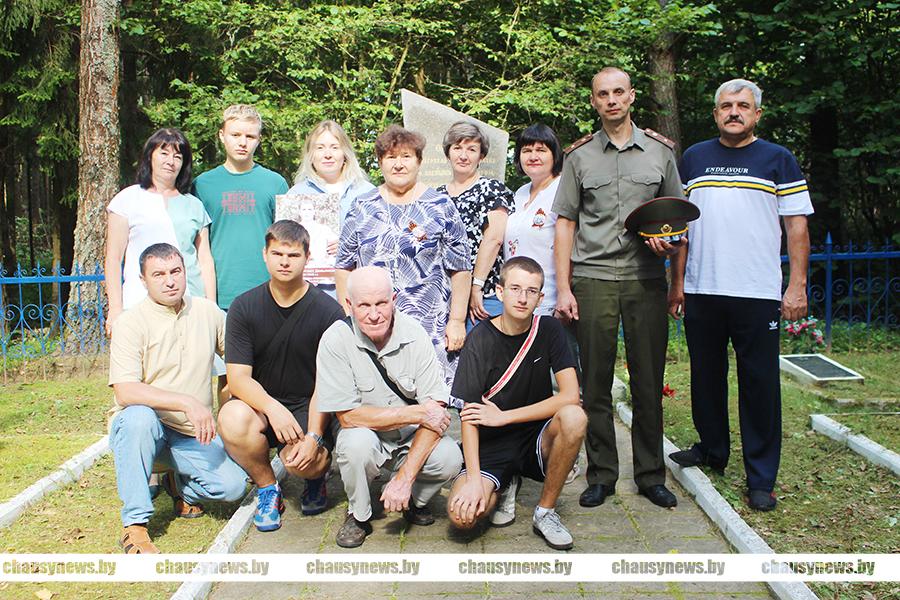 Из Белгорода в Чаусы приехали родственники погибшего в годы войны Феоктиста Волотка