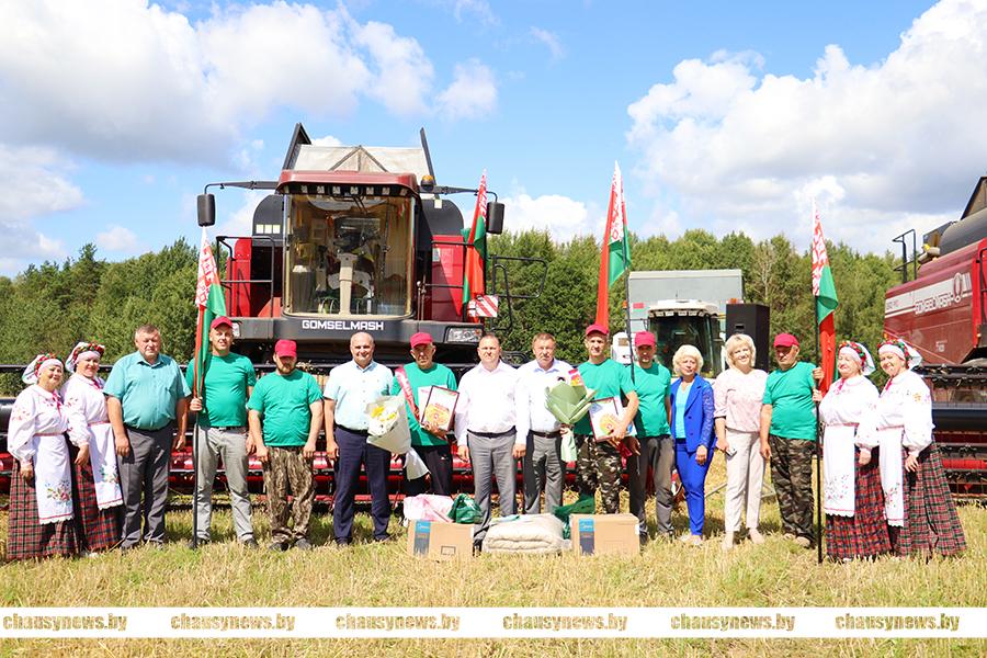 Стали известны имена первых тысячников в Чаусском районе