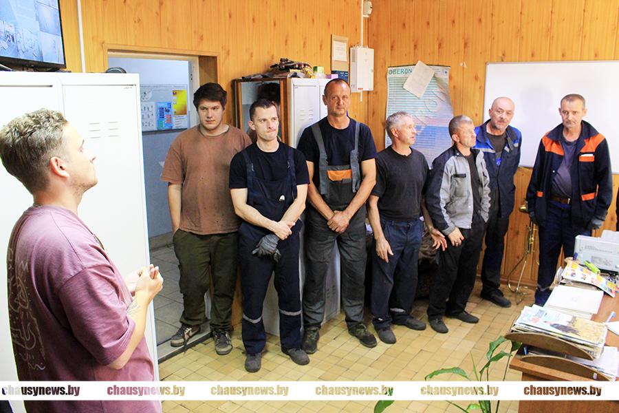 Журналисты «Искры» пообщались с коллективом ООО «Базовая нить»