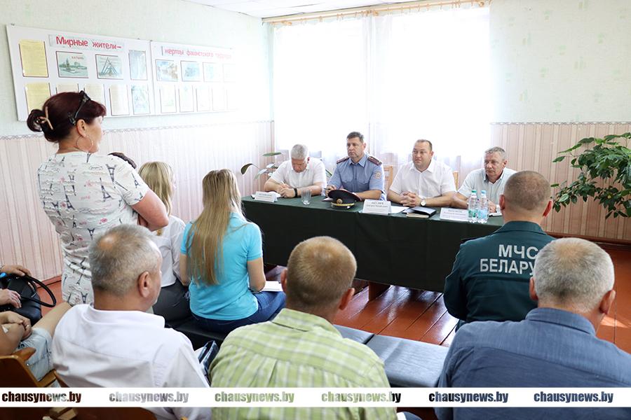 ПредседательЧаусского райисполкома Дмитрий Акулич встретился с жителями деревни Благовичи