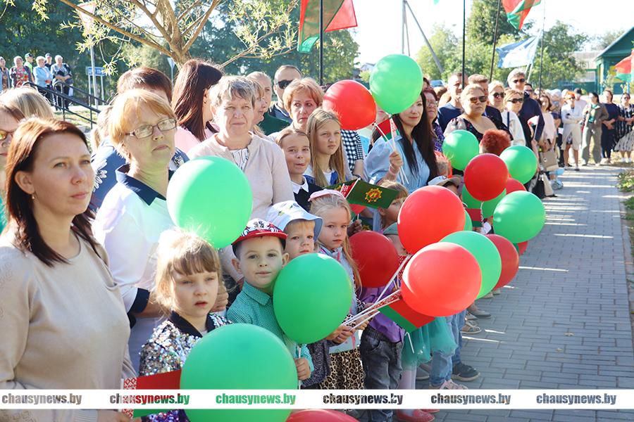 Новую жизнь парку по улице 60 лет СССР подарили в Чаусах