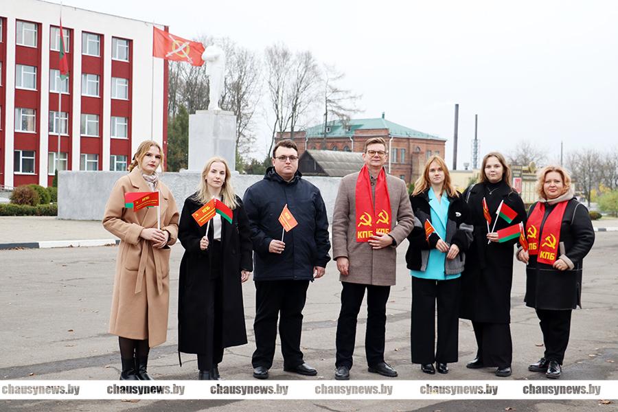 Чаусское отделение Коммунистической партии Беларуси приняло в свои ряды пополнение