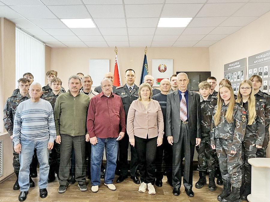 В Чаусском РОВД прошла встреча воспитанников ВПК «Мужество» и ветеранов ОВД, участвовавших в ликвидации последствий аварии на ЧАЭС