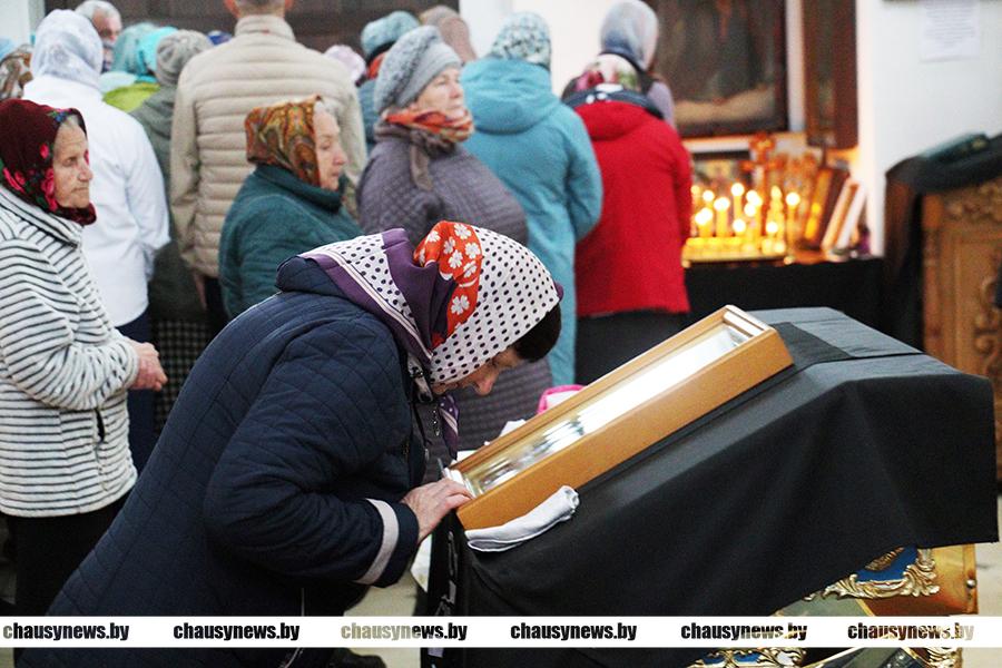 Православные верующие Чаус отмечают Чистый четверг