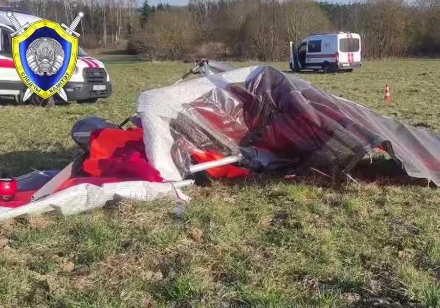Спастись не удалось. В Минском районе два человека погибли при падении мотодельтаплана