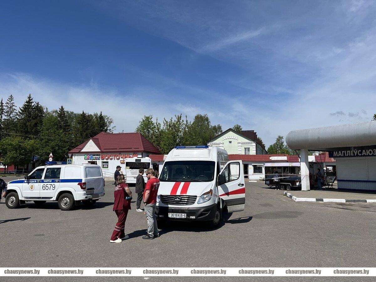 В Чаусах из-за самопроизвольного движения автобуса погибли пожилые супруги