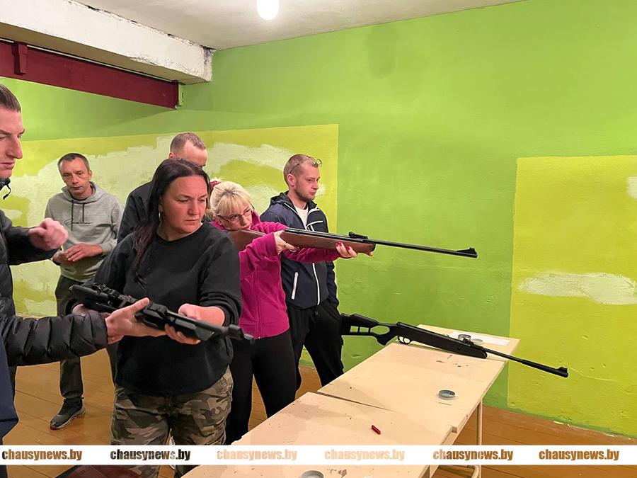 В Чаусах определился победитель районных соревнований по пулевой стрельбе