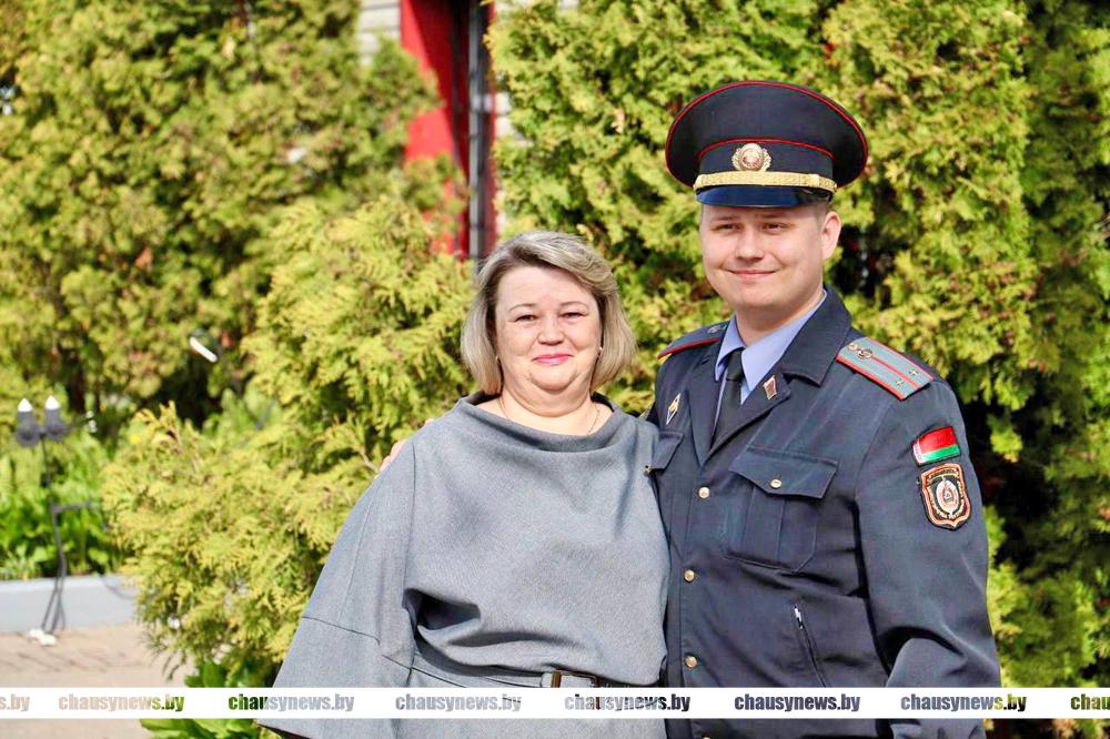 Тандем сына и матери. Тамара и Денис Гурские несут службу в Чаусском отделении Департаменты охраны