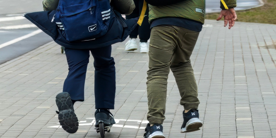 В Гродно старшеклассники подвесили ученика на крючок в туалете — им грозит тюрьма