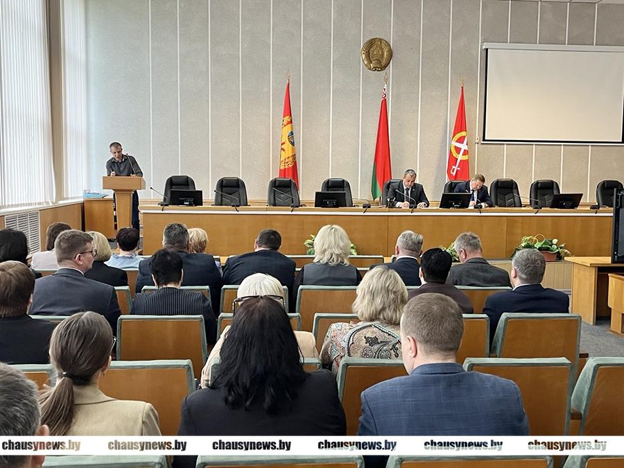 Какие вопросы обсуждались на аппаратном совещании при председателе Чаусского райисполкома Сергее Дорожкине