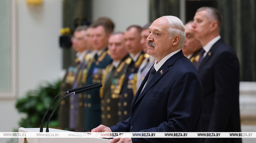 Лукашенко: к затягиванию вооруженного противостояния в Украине всеми силами стремится «партия войны»