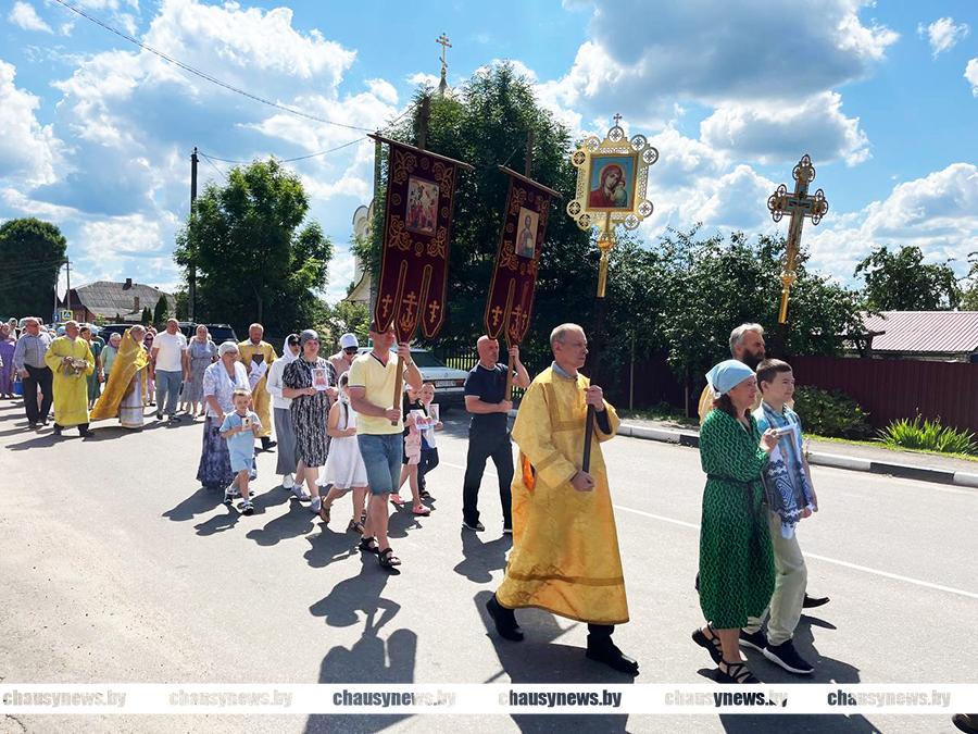 В Чаусах прошёл Крестный ход в честь белорусских женщин, канонизированных православной церковью