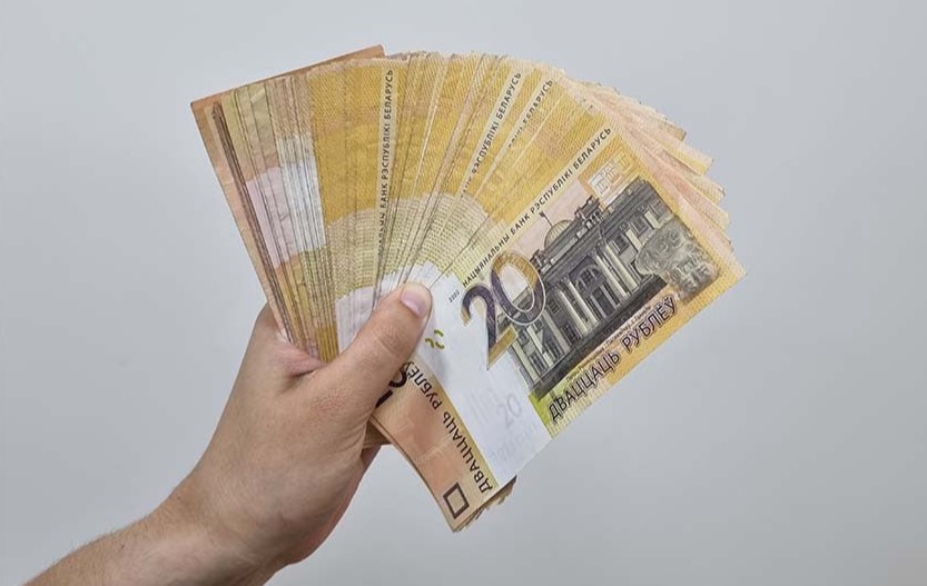 Продавец магазина райпо пять лет присваивала выручку магазина — заведено уголовное дело