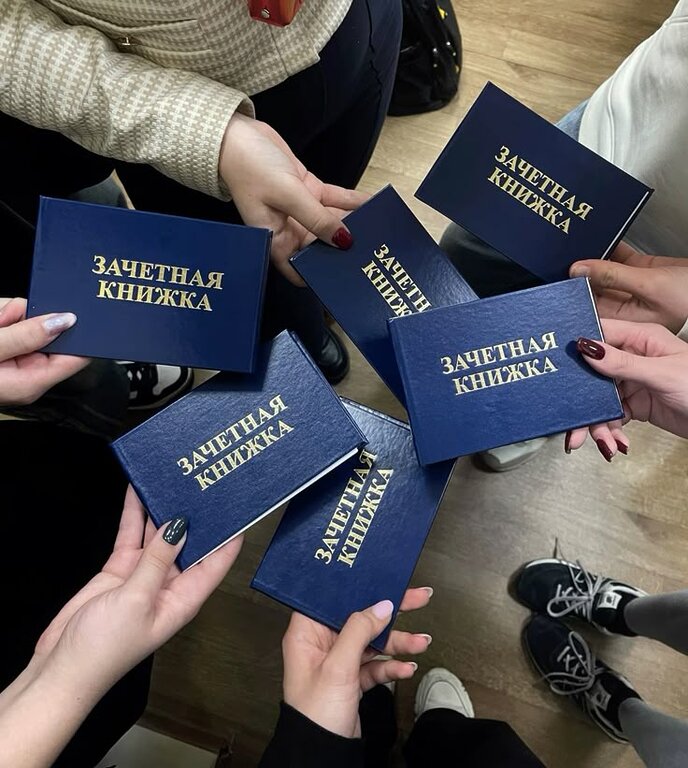 Преподавателя из Горок поймали на взятках — что ему грозит?